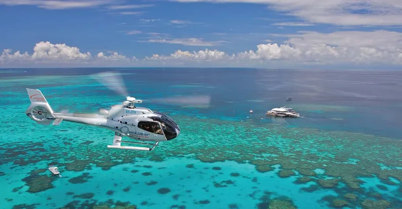 Port Douglas: Outer Barrier Reef Cruise & Scenic Helicopter — helicopter tour in Cairns