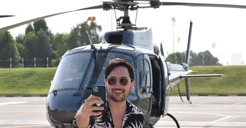 17-Minute Helicopter Tour over Palm Jumeirah — helicopter tour in Dubai