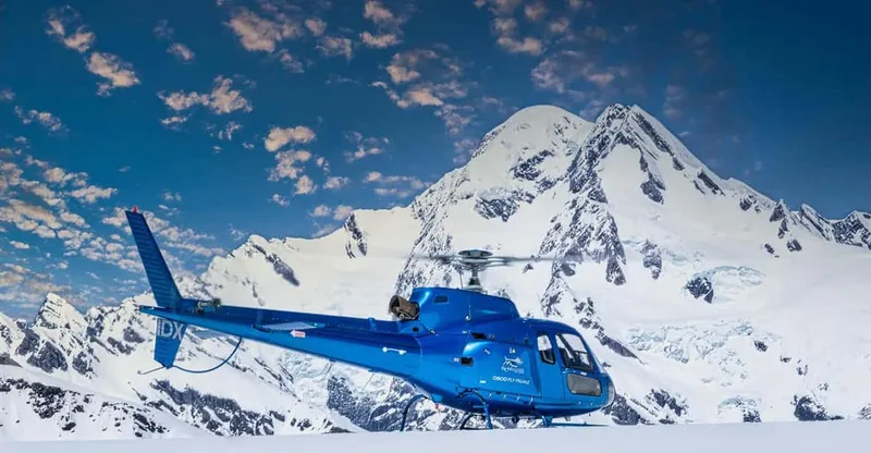 Franz Josef: 35min Helicopter Trip over Two Glaciers — helicopter tour in Franz Josef Glacier