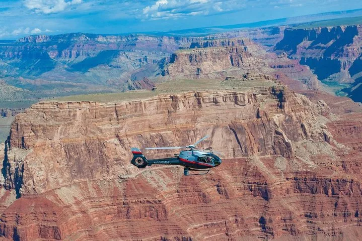25-minute Grand Canyon Dancer Helicopter Tour from Tusayan, Arizona — helicopter tour in Grand Canyon