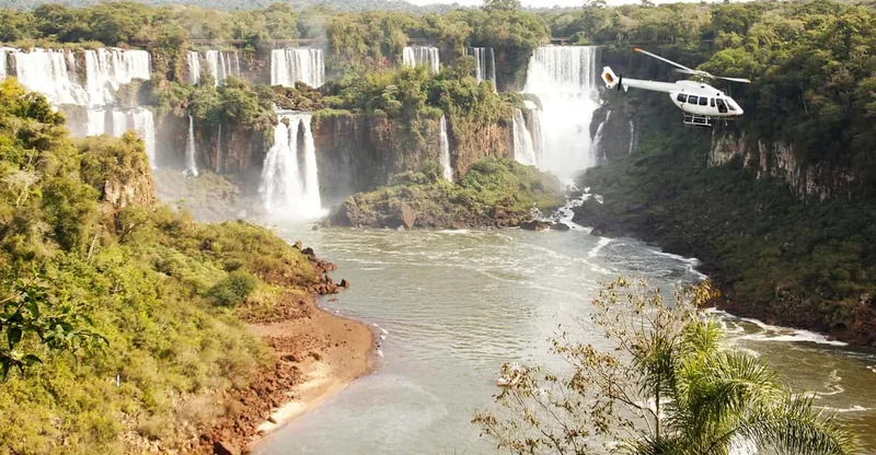Iguazu Falls 10-Minute Panoramic Helicopter Flight — helicopter tour in Iguazu Falls