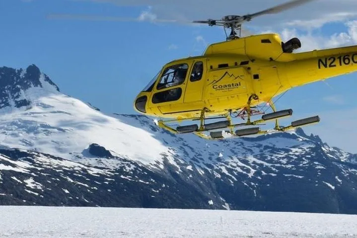 Helicopter tours in Juneau