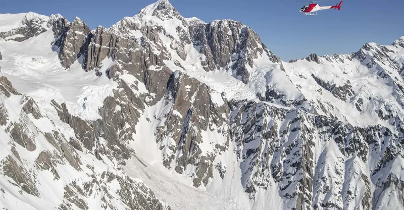 Tasman Glacier Helicopter Flight — helicopter tour in Mount Cook