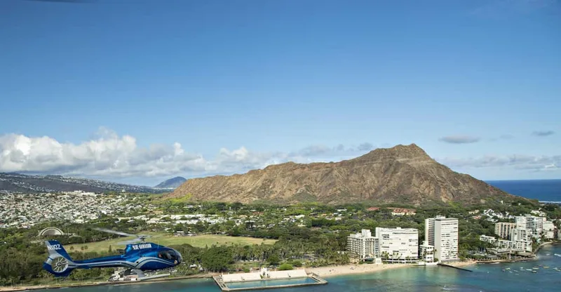 Honolulu: Blue Skies of Oahu Helicopter Tour — helicopter tour in Oahu
