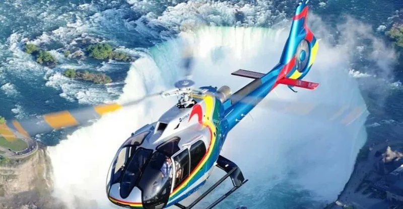 Niagara Falls: Private Day Tour with Boat & Helicopter — helicopter tour in Toronto